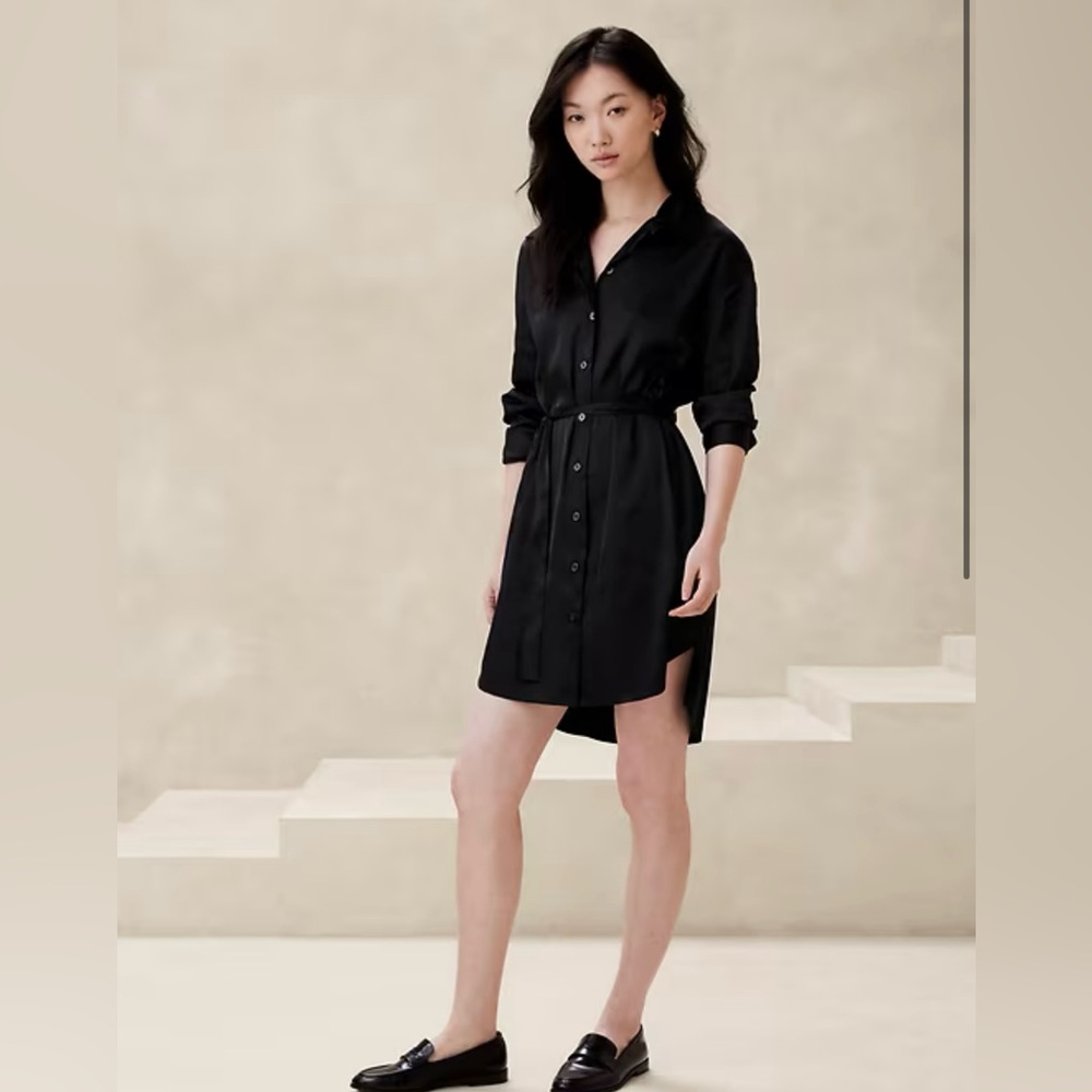 NEVER WORN Banana Republic Classic Satin Mini Dress